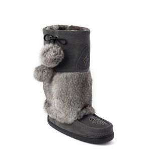 Snowy Owl Manitobah Mukluks